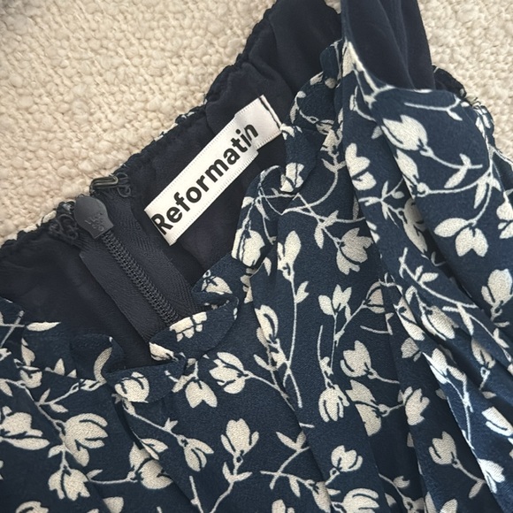 REFORMATION Esther Floral-print Mini Dress In Blau - Picture 3 of 3
